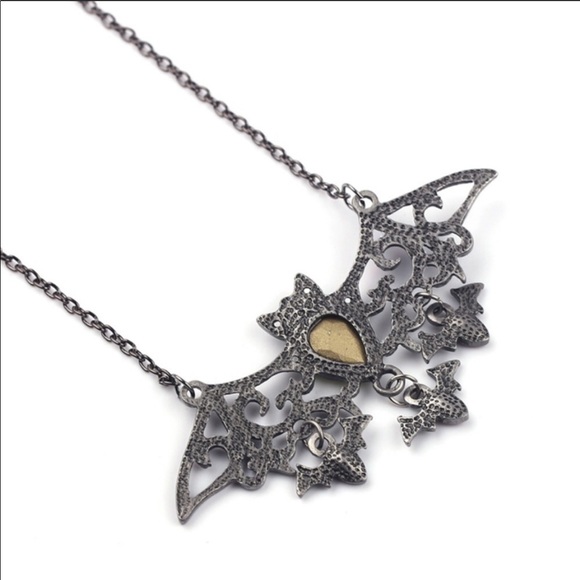 FINAL SALE! Beautiful Bat Halloween Necklace - Picture 2 of 2